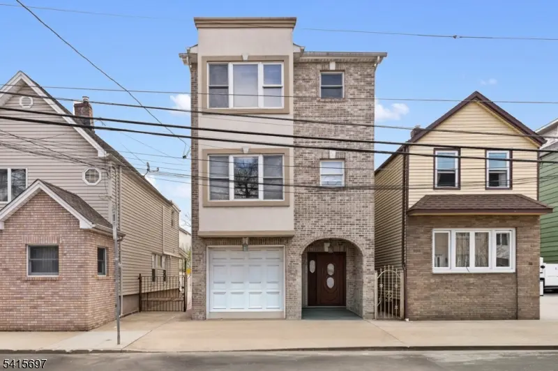 46 Barbara St, Newark City, NJ 07105