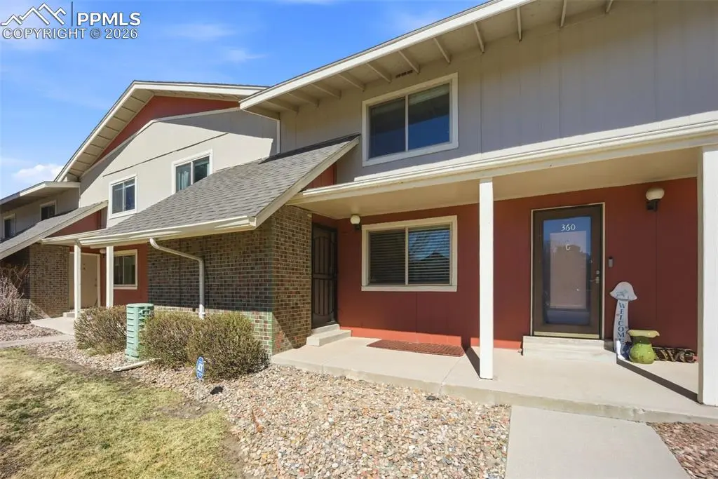 360 W Rockrimmon BLVD #F, Colorado Springs, CO 80919