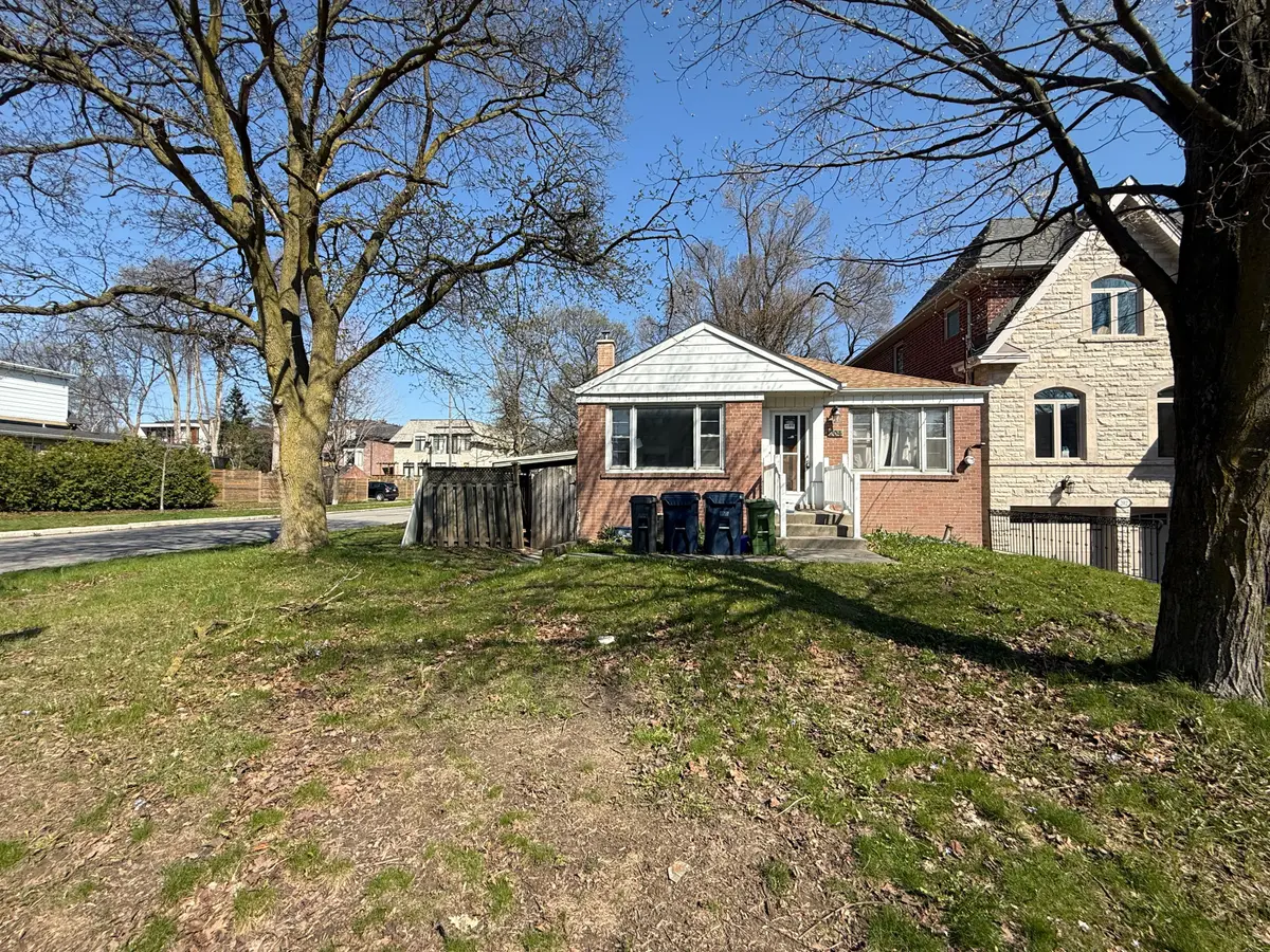 204 Cameron AVE, Toronto C07, ON M2N 1E5