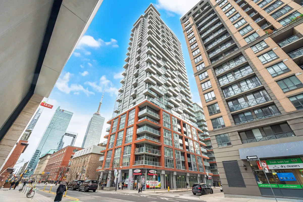 126 Simcoe ST #1907, Toronto C01, ON M5H 4E6