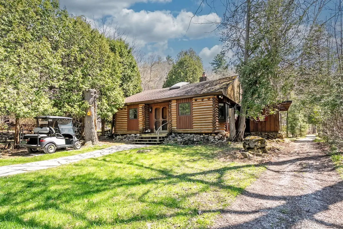 6099 Cedar GRV, Burlington, ON L7P 0N1