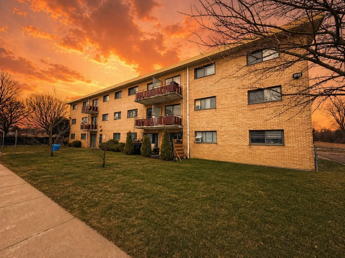 1830 Dumont ST #304, London East, ON N5W 2S1