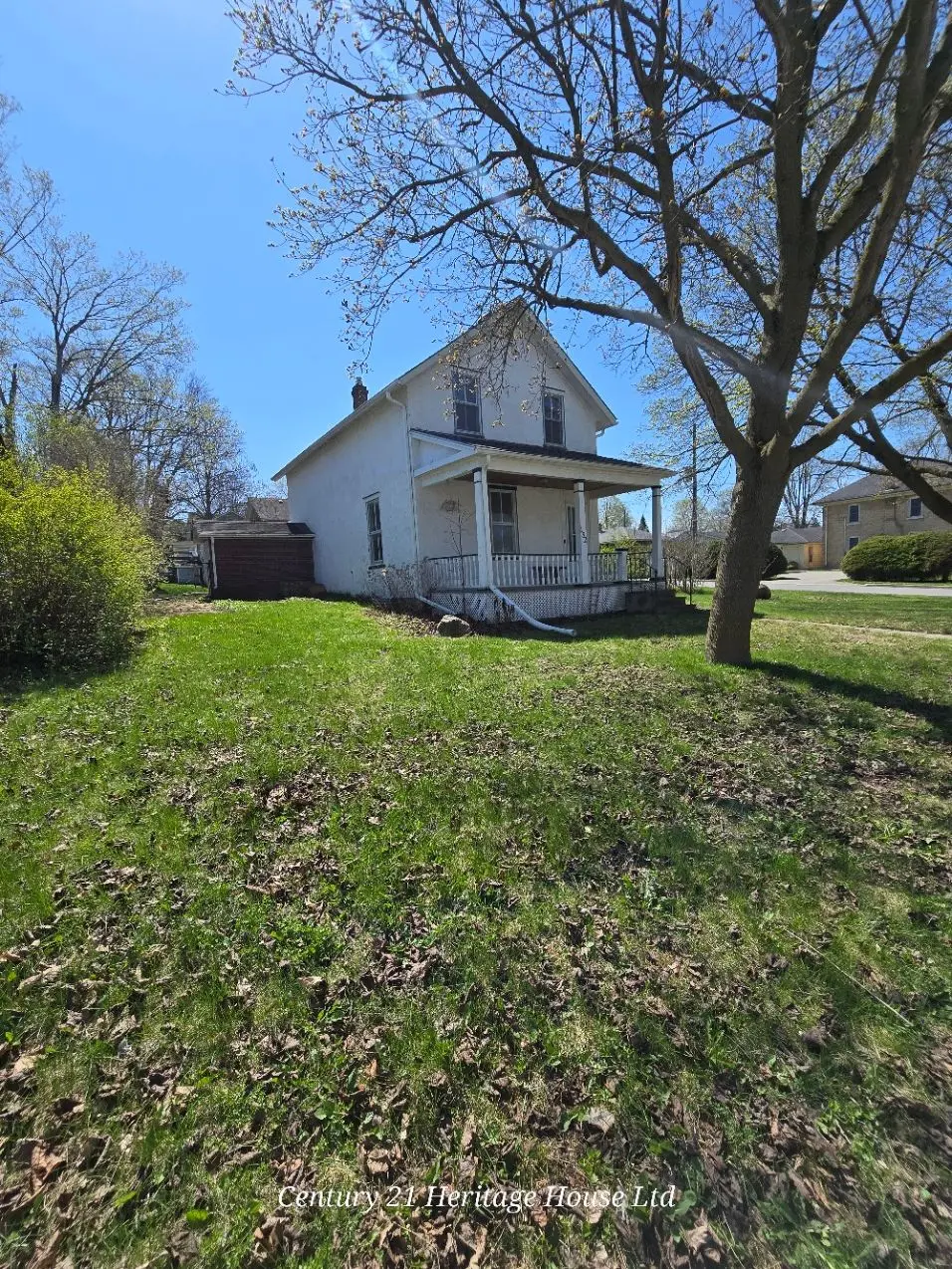 152 Charles ST E, Ingersoll, ON N5C 1K2