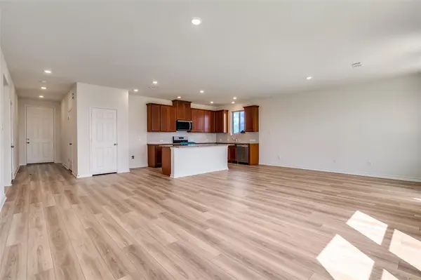 4105 Buffalo Grass Trail, Crandall, TX 75114