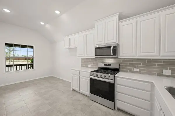 914 Madeline Lane, Cleburne, TX 76033