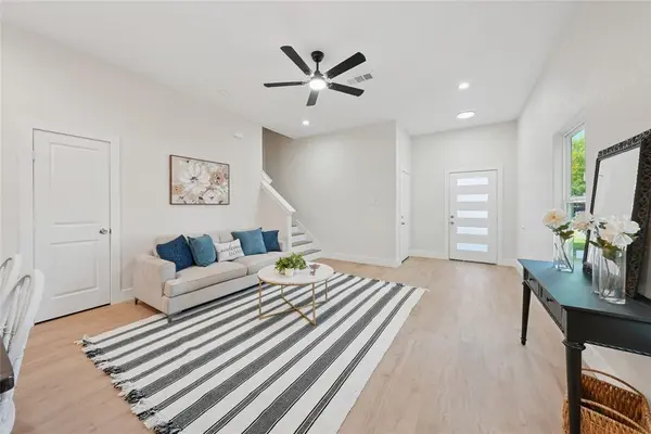 828 Stamps Avenue, Fort Worth, TX 76114