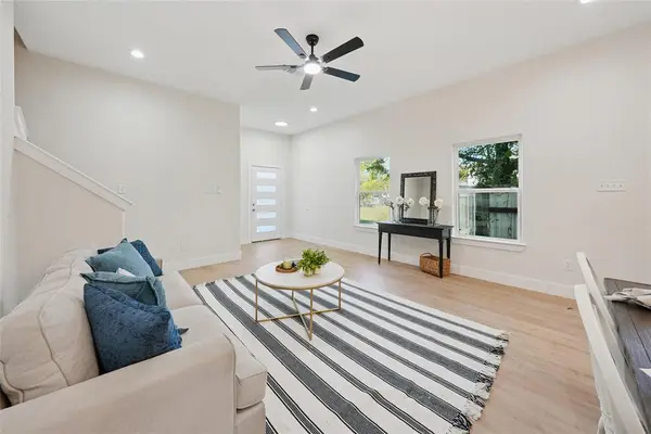 828 Stamps Avenue, Fort Worth, TX 76114