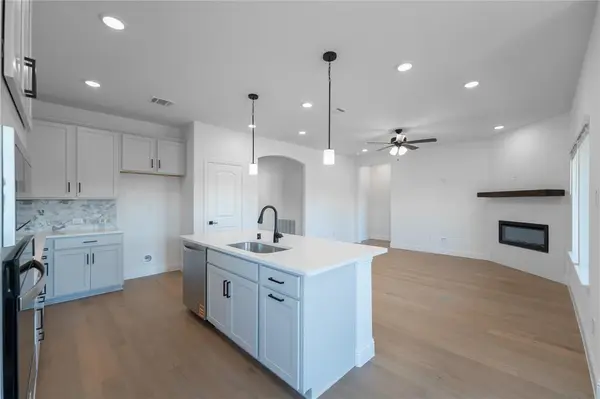 2212 Valencia Drive, Little Elm, TX 75068