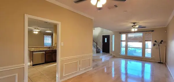 9807 Sunrise Court, Irving, TX 75063