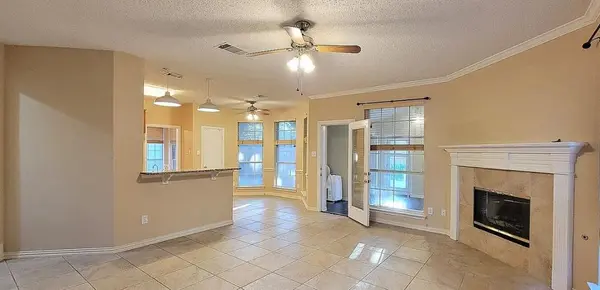 9807 Sunrise Court, Irving, TX 75063