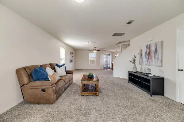 904 Canary Drive, Saginaw, TX 76131