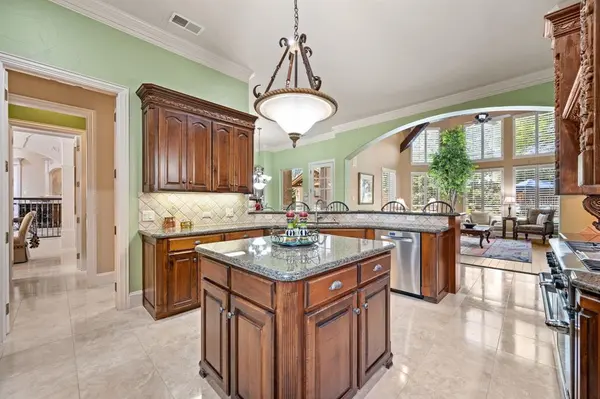 2308 Hawthorne Avenue, Colleyville, TX 76034