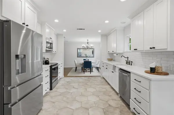 4644 Selkirk Drive, Fort Worth, TX 76109