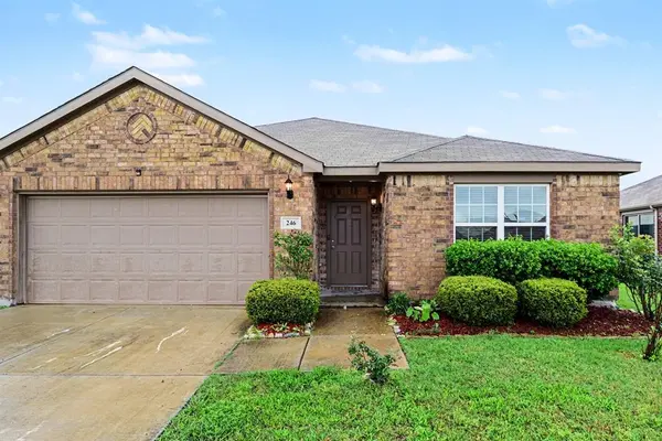 246 Willow Creek Lane, Terrell, TX 75160