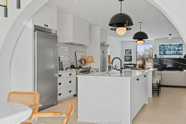 1680 Orford Road #6, Lasalle, ON N9J 1X1