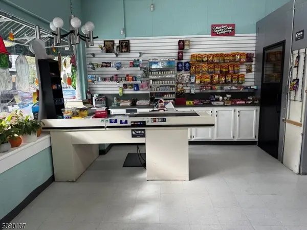 253 Water St, Belvidere Twp., NJ 07823