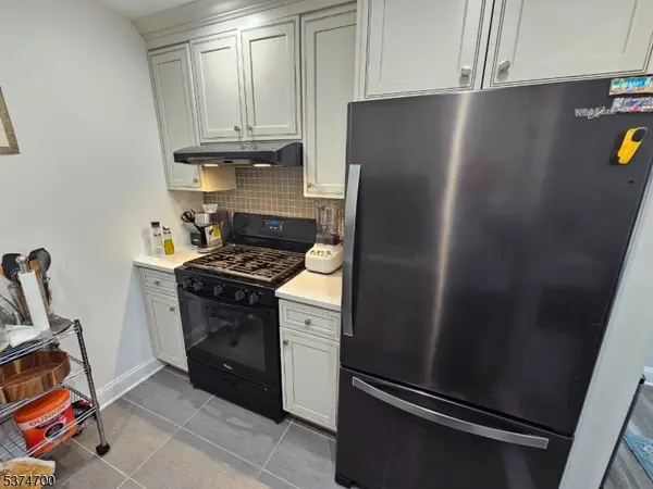 6 RUTGERS DRIVE, Newark City, NJ 07103