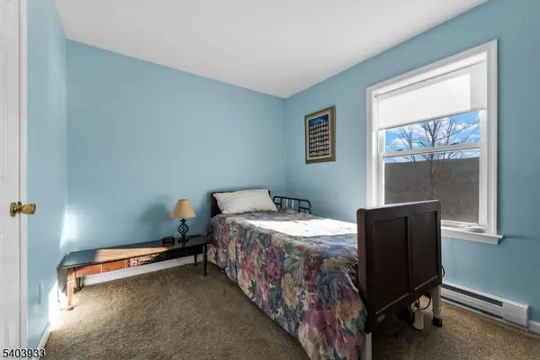 21 Mountaintop Rd, Montague Twp., NJ 07827