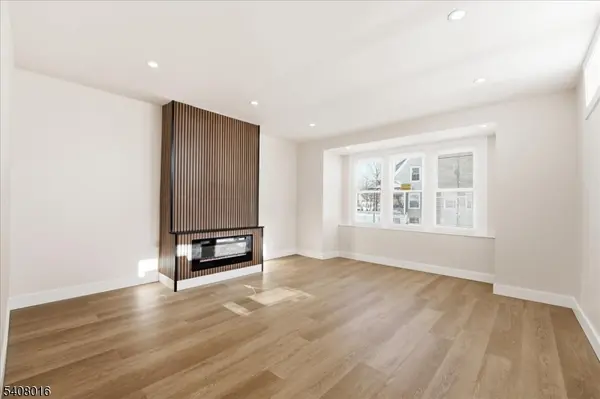 301 N Grove St, East Orange City, NJ 07017