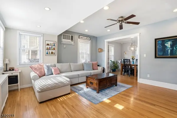 501 Chase Ave, Lyndhurst Twp., NJ 07071