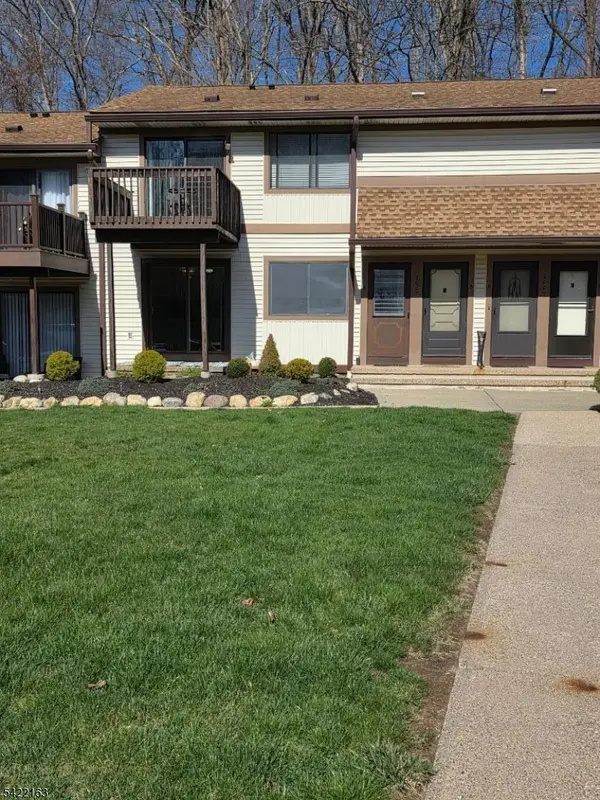 2007A Stonegate Lane #07, Stanhope Boro, NJ 07874