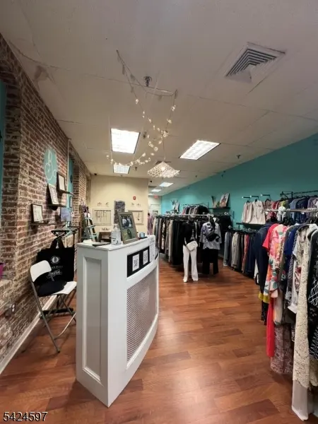 30 S Doughty Ave, Somerville Boro, NJ 08876