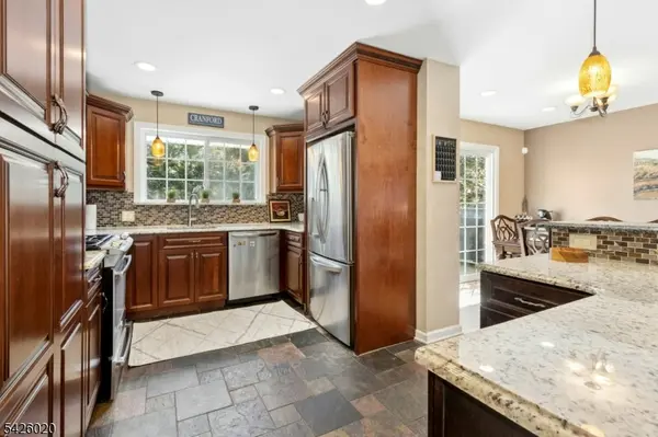 14 Brookdale Rd, Cranford Twp., NJ 07016