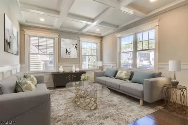 44 Melrose Dr, Livingston Twp., NJ 07039