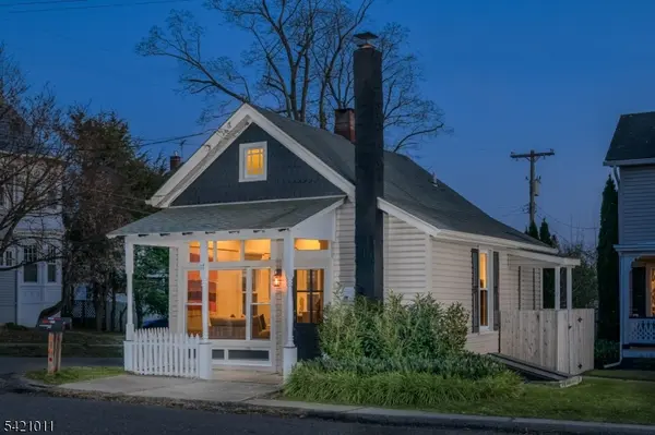 15 Main St, Clinton Twp., NJ 08801