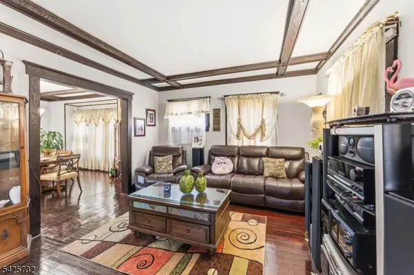 239 Walnut St, Dunellen Boro, NJ 08812