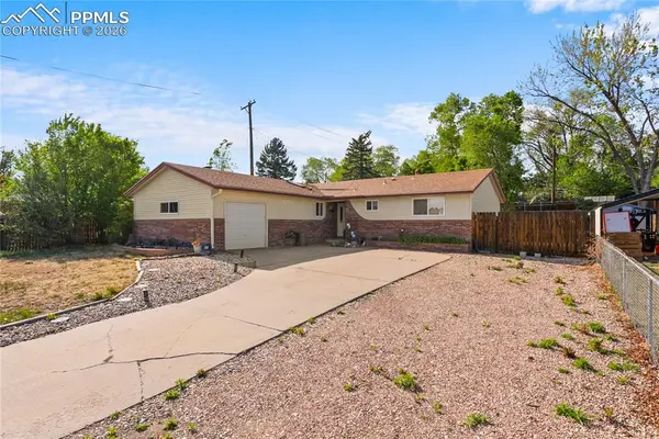 2408 Bandelier DR, Colorado Springs, CO 80910