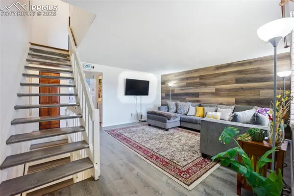 360 W Rockrimmon BLVD #F, Colorado Springs, CO 80919