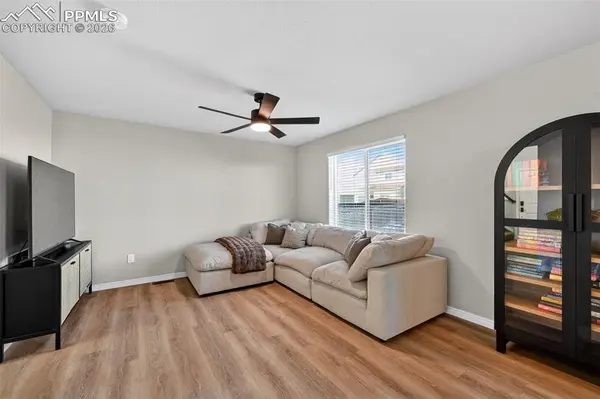 6802 Galpin DR, Colorado Springs, CO 80925