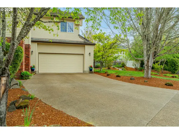 2520 NW PINEHURST DR, Mc Minnville, OR 97128