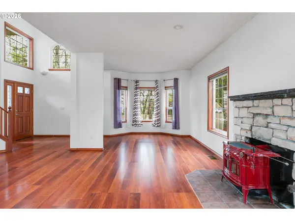 2520 NW PINEHURST DR, Mc Minnville, OR 97128