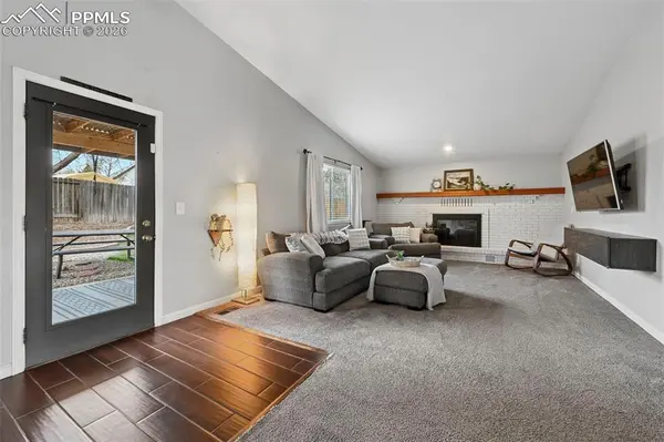 5345 Red Sky DR, Colorado Springs, CO 80915