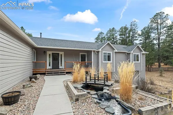 35348 Quick Fox CT, Elizabeth, CO 80107
