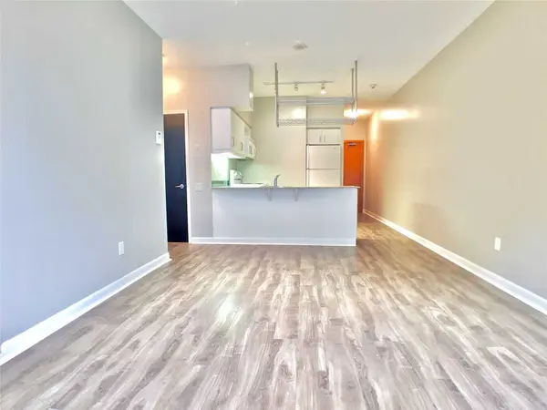 33 Sheppard AVE E #212, Toronto C14, ON M2N 7K1