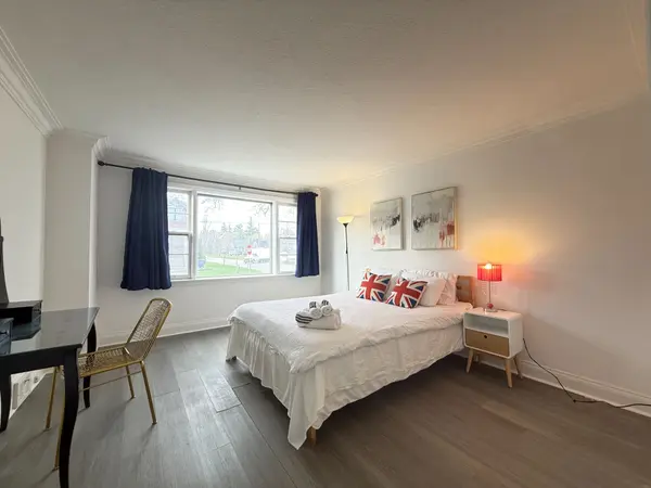 204 Cameron AVE, Toronto C07, ON M2N 1E5