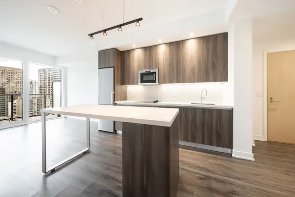 8 Gloucester ST #2004, Toronto C08, ON M4Y 0H8