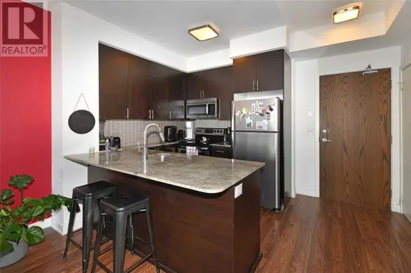 260 Sackville ST #909, Toronto C08, ON M5A 0B3