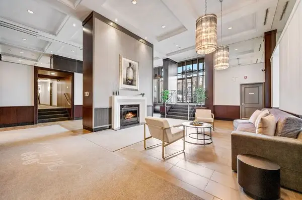 900 Mount Pleasant RD #606, Toronto C10, ON M4P 3J9