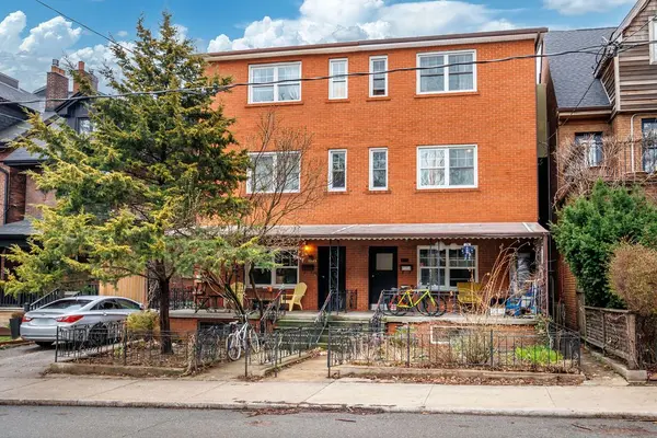 276 Crawford ST, Toronto C01, ON M6J 2V8