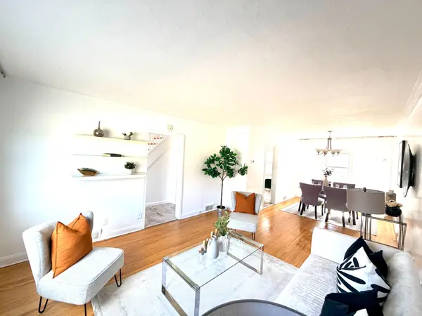 12 Roselm RD, Toronto E04, ON M1R 3Y6