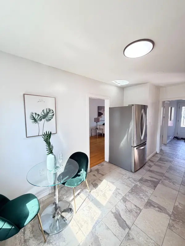 12 Roselm RD, Toronto E04, ON M1R 3Y6