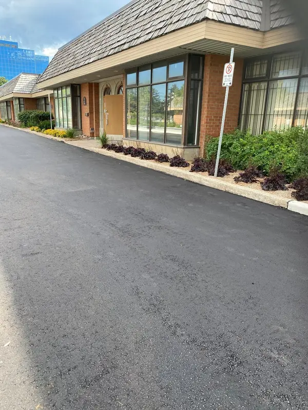 20 Wertheim CT #34, Richmond Hill, ON L4B 3A8