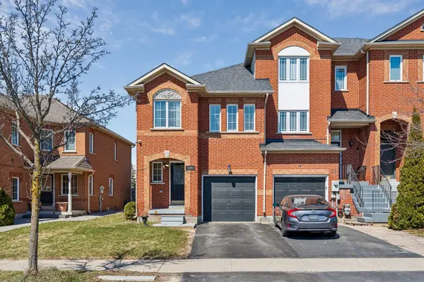 20 Lucena CRES, Vaughan, ON L6A 2W6