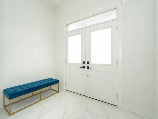 14 Longworth AVE, Richmond Hill, ON L4E 1J1