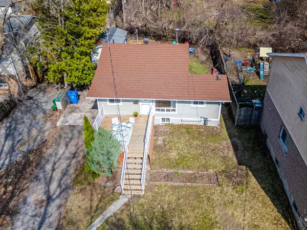 37 Pineway AVE, Georgina, ON L4P 1X7