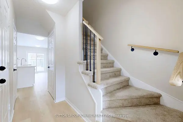 32 Kelso CRES, Vaughan, ON L6A 2C7